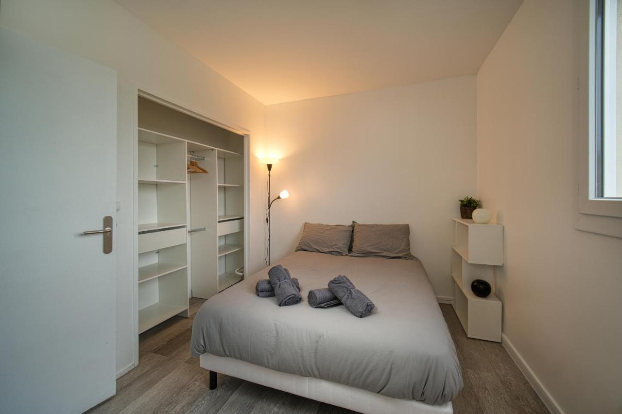 Appartement Tout Equipe Parking Balcon 2 Chambres Марсель Екстер'єр фото